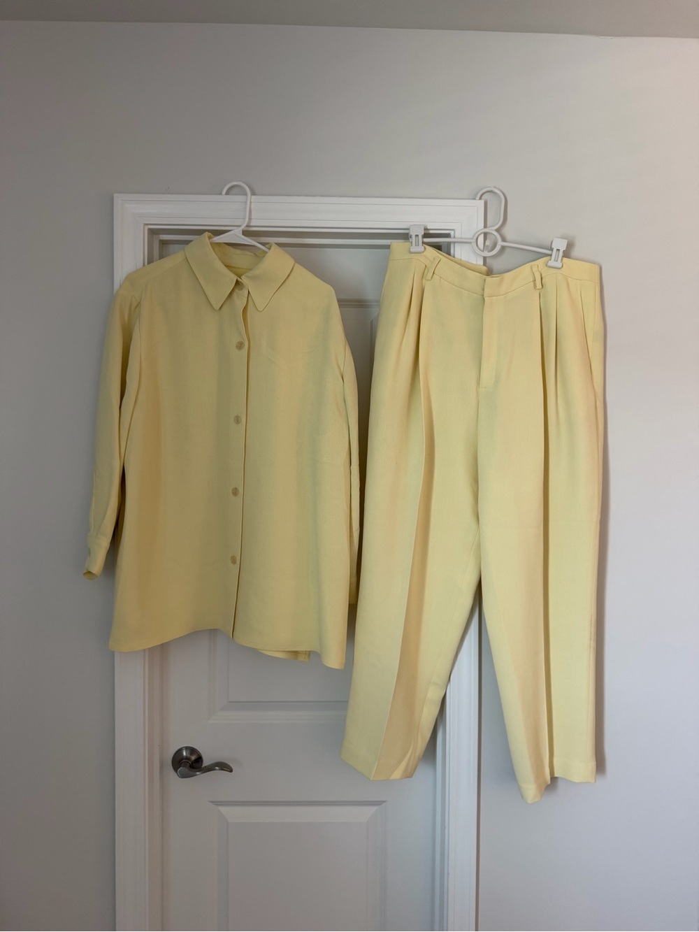 Ellen Tracy Pale Yellow Button-Up Shirt & Pleated Trousers Set